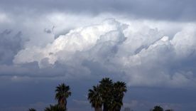 Continúa el alerta por tormentas y Zonda en Mendoza. Continúa el alerta por tormentas y Zonda en Mendoza.