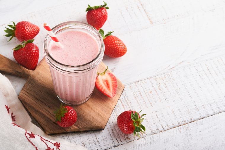 El smoothie de frutillas se popularizó como una bebida saludable que combina fruta fresca y energía en cada sorbo. El smoothie de frutillas se popularizó como una bebida saludable que combina fruta fresca y energía en cada sorbo.