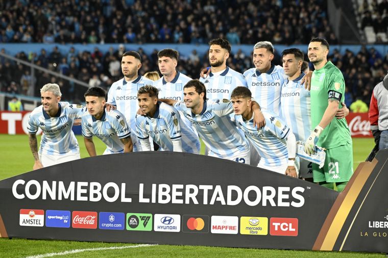 Racing abrochó la llegada del reemplazante de Salas.
