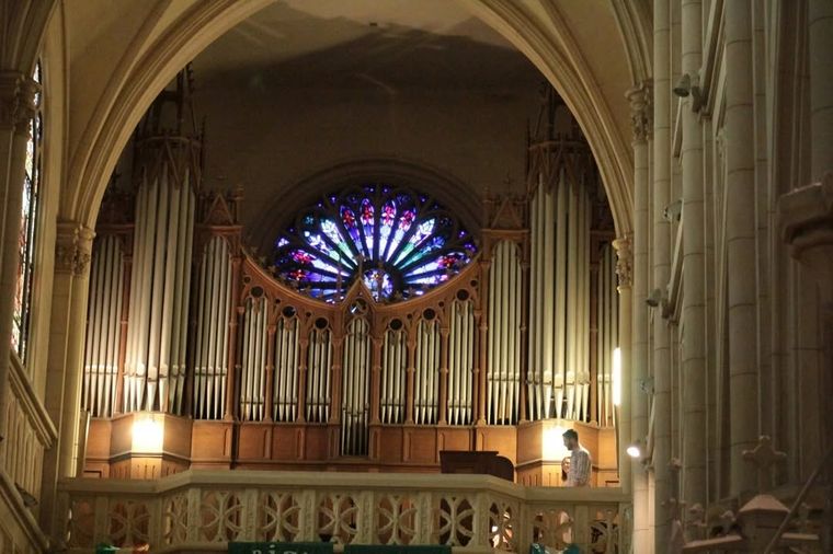 La iglesia de San Patricio sorprende con su órgano monumental, sus gárgolas y una arquitectura que homenajea las raíces irlandesas. La iglesia de San Patricio sorprende con su órgano monumental, sus gárgolas y una arquitectura que homenajea las raíces irlandesas.