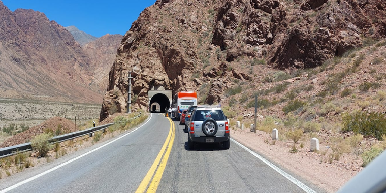Viajar por la montaña puede ser una experiencia inolvidable si se toman las medidas adecuadas Foto: Gendarmería Nacional