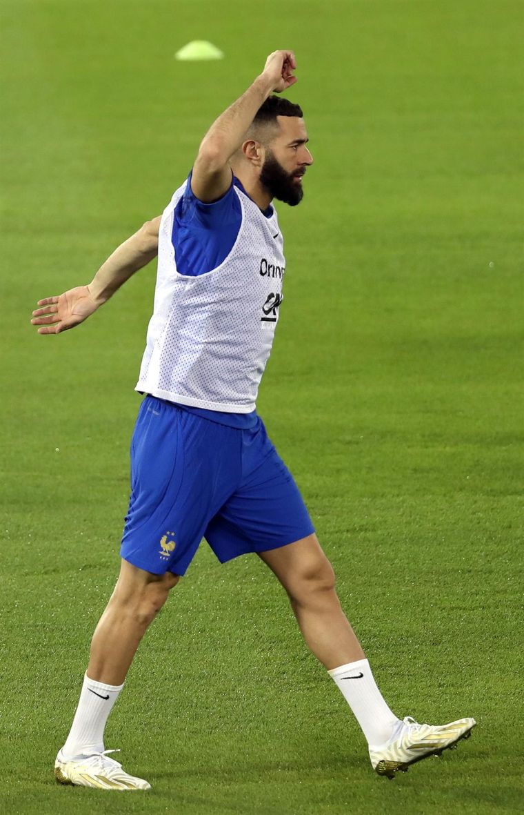 Francia podría tener el regreso de Karim Benzema para la final ante Argentina. Foto: EFE