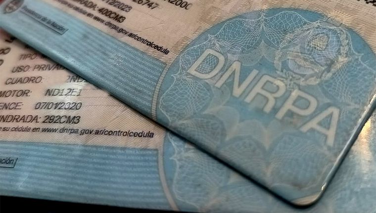 Este documento ya no podrá ser solicitado a ningún conductor en controles de tránsito. Foto: Walter Moreno/Mdz con Moto G 24