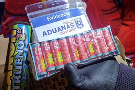intento ingresar pirotecnia de contrabando a chile y termino detenido intento ingresar pirotecnia de contrabando a chile y termino detenido
