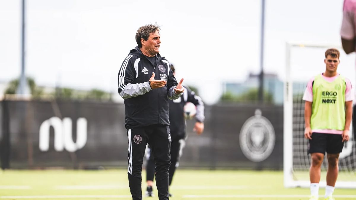 Atento, Messi: Inter Miami definió el futuro de Guillermo Hoyos tras su gran arranque como DT interino