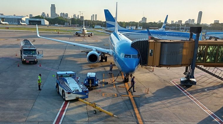 Desde abril Aerolíneas Argentinas tendrá más vuelos a destinos de Europa Foto: ALF PONCE MERCADO / MDZ