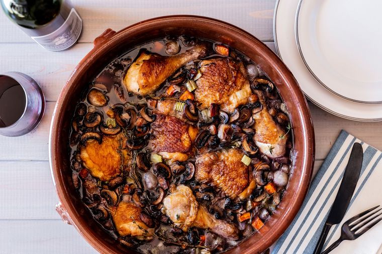 Un platillo super delicioso, que también puedes acompañar con vino ¡aunque en su receta lo utilices! Solo para fanáticos