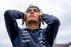 Albon fue penalizado por el incidente con Franco Colapinto en Bakú. Albon fue penalizado por el incidente con Franco Colapinto en Bakú.