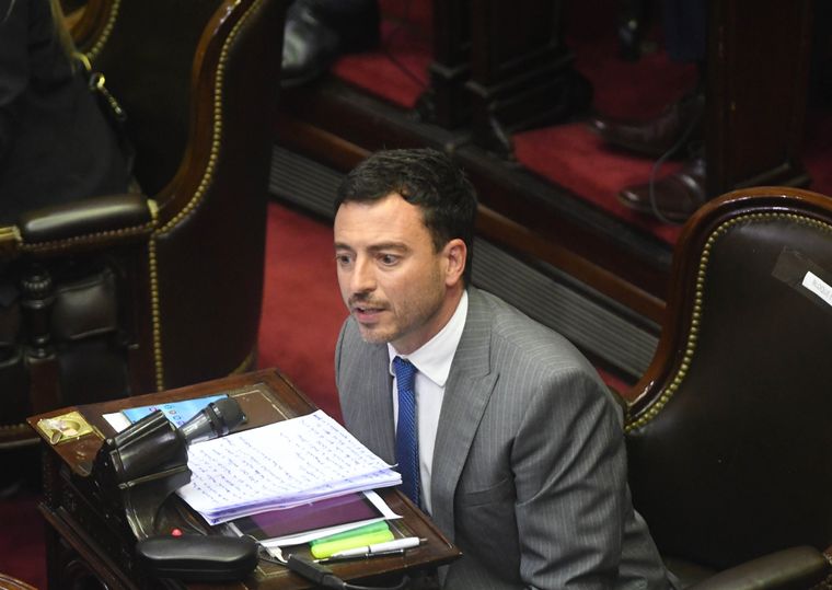 Finalmente, habrá unidad de los dos bloques de la UCR y Rodrigo de Loredo será el presidente Foto: Télam