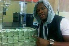 Un engaño: Floyd Mayweather regala 1 millón de dólares por Facebook