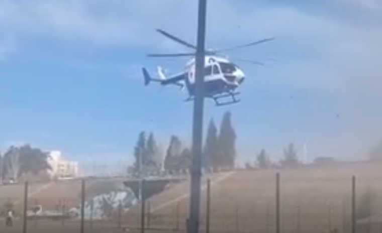 El helicóptero Halcón III arribando con el menor gravemente herido.&nbsp;