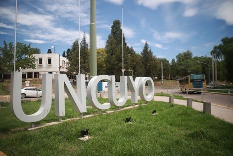 Universidad Nacional de Cuyo (UNCuyo) Universidad Nacional de Cuyo (UNCuyo)