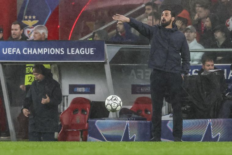 En Real Madrid comienzan a mirar de reojo a Arbeloa.