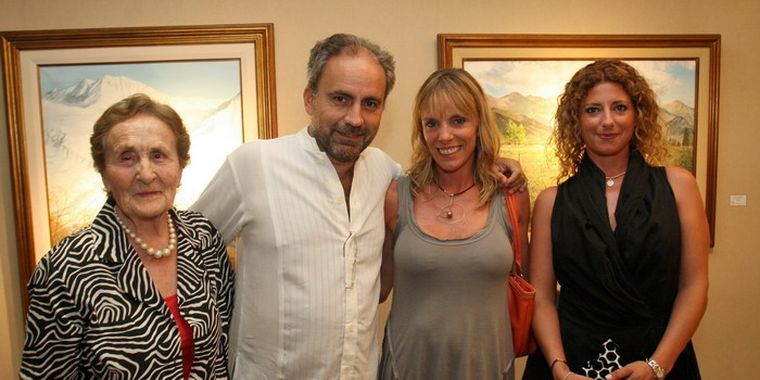 Raquel Stillger junto a Raymond Schefer, Patricia Stillger y Patricia Ruis Blanco. Foto: Gentileza