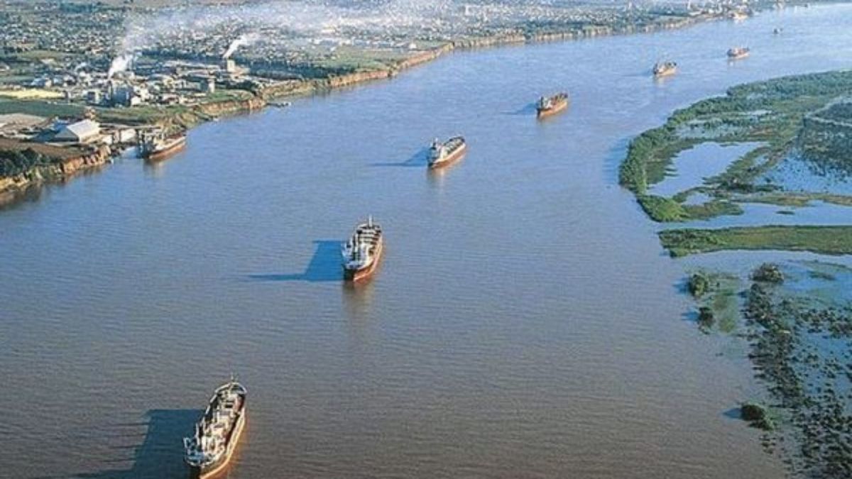 Hidrovía: se define una licitación crucial que miran con lupa en Argentina, EEUU y China