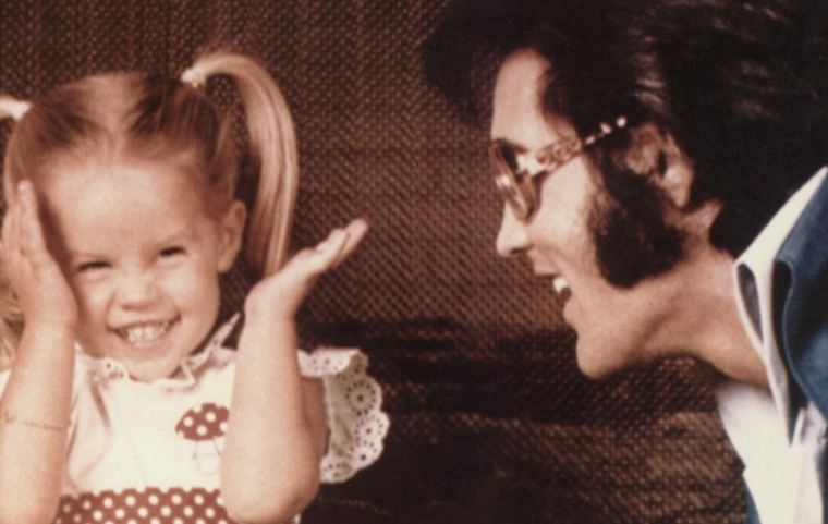 Elvis Presley llegó a compartir hermosos momentos junto a su hija antes de morir.