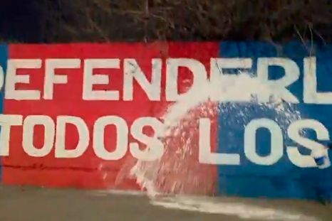 Hinchas de Huracán vandalizaron murales de San Lorenzo en la previa del clásico. Hinchas de Huracán vandalizaron murales de San Lorenzo en la previa del clásico.