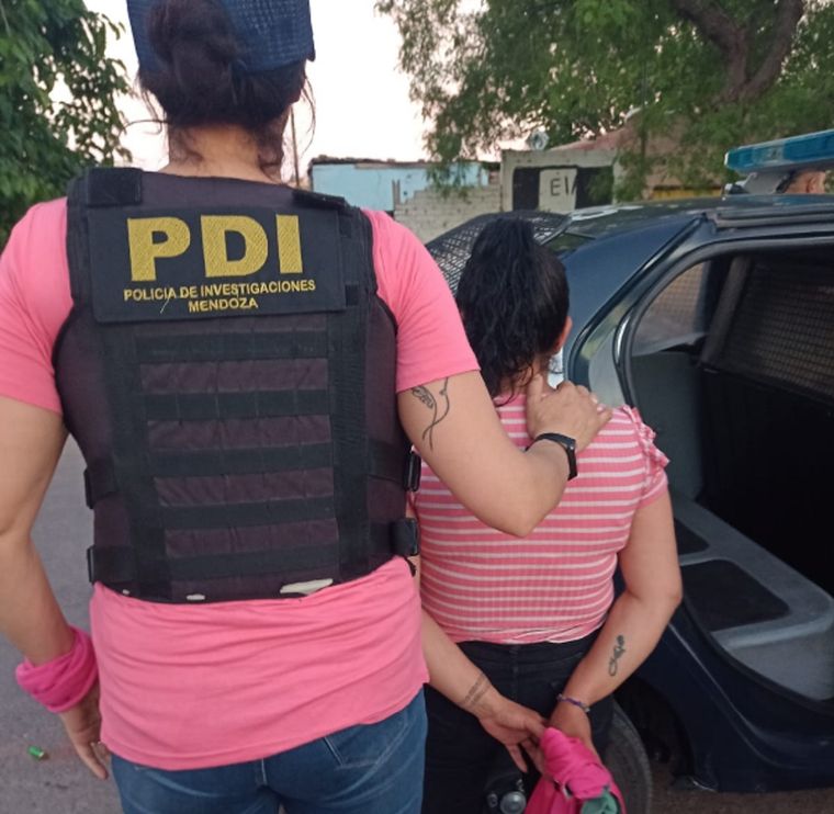 De los tres detenidos dos son mujeres y una de ellas habría confesado ser la autora material del crimen Foto: Ministerio de Seguridad de Mendoza
