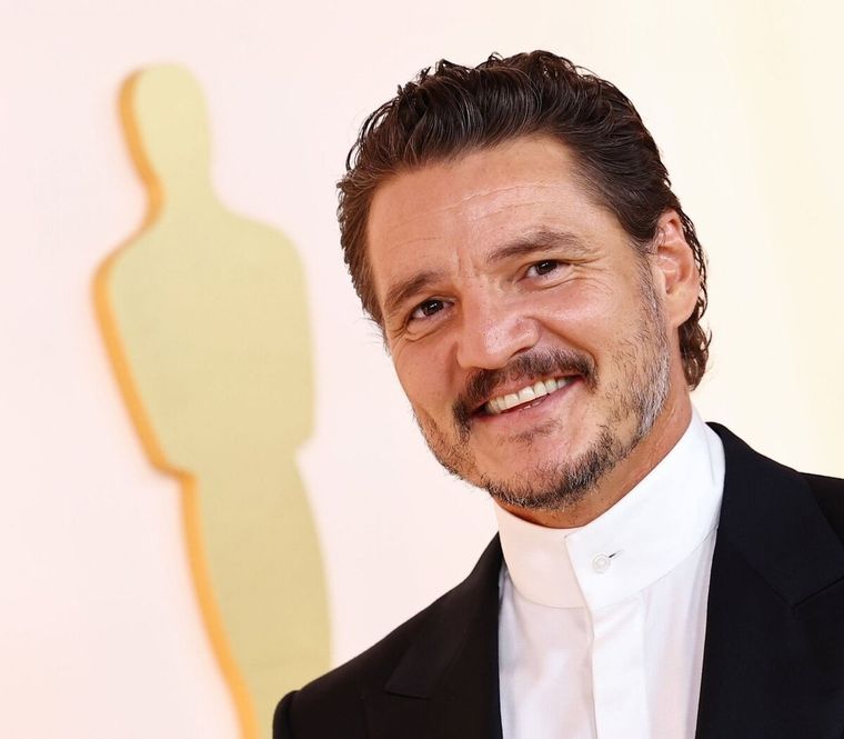 Foto: https://www.pagina12.com.ar/531220-somos-exiliados-desde-chile-la-reflexion-de-pedro-pascal-en-