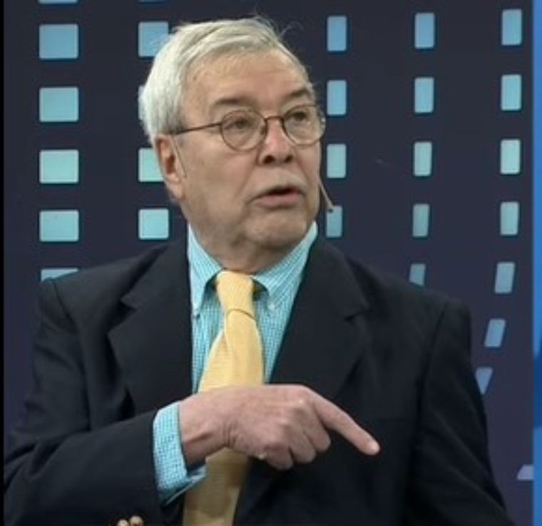 Juan Bautista Tata Yofre afirmó este domingo que entre Javier Milei y Sergio Massa existe un acuerdo político Foto: Captura de pantalla