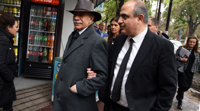Los jueces José Valerio y Mario Adaro fallaron a favor del reclamo del agente estatal cesanteado en 2024.