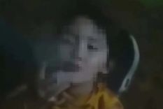 le dio un cigarrillo a su hija de 2 anos y el video se hizo viral: termino detenida