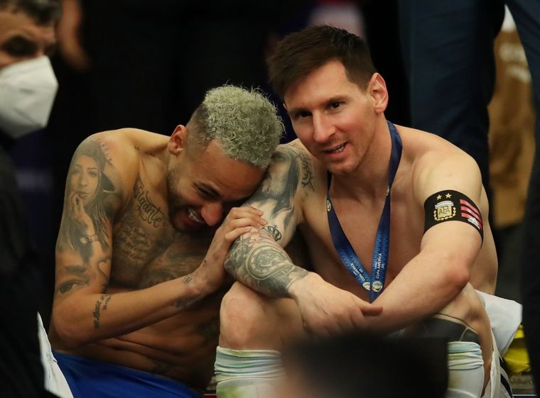 Ney y Messi volverán a sonreír juntos en París. Foto: Copa América