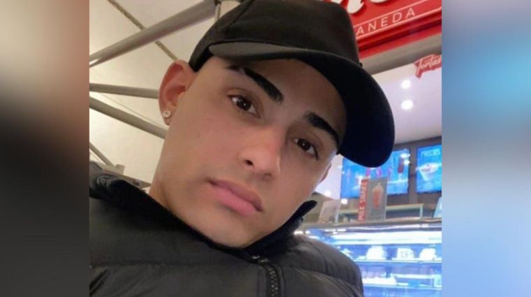 Miqueas Arizpe fue asesinado en un ataque a puñaladas que duró apenas unos segundos en las calles del partido de Lomas de Zamora. Sus allegados lamentaron la noticia y pidieron Justicia.