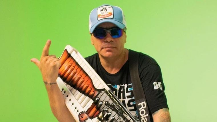 El músico argentino se expresó en su cuenta de Instagram tras la batalla campal desatada previo su presentación en Colombia.
