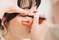 Es posible agrandar la mirada y volverla más penetrante gracias a delineadores específicos para ese objetivo. Foto: Pixabay