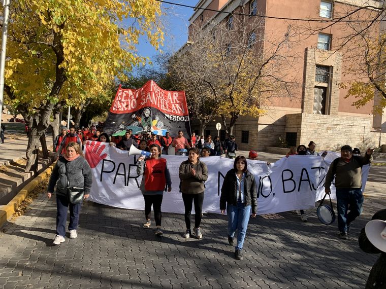 El Polo Obrero salió a manifestarse nuevamente por la crisis económica. Foto: ALF PONCE MERCADO / MDZ
