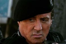 dieron por muerto a stallone y el lo desmintio con un par de bromas dieron por muerto a stallone y el lo desmintio con un par de bromas