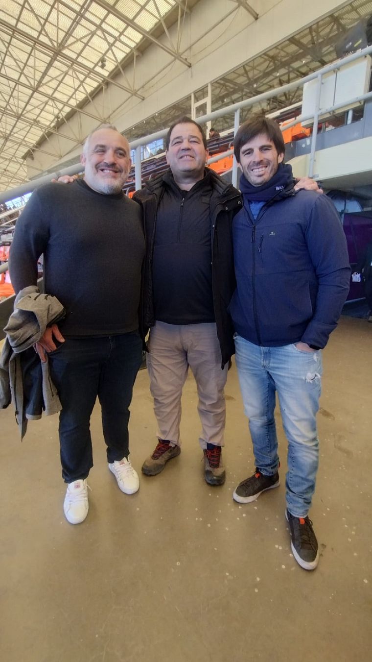 Méndez con Roncero. Lujo Puma. Foto: Juan Tuzzi/MDZ