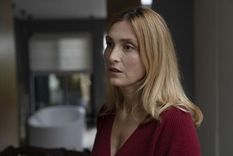 Julie Gayet encabeza el reparto de esta miniserie francesa que es tendencia en el streaming. / Netflix Julie Gayet encabeza el reparto de esta miniserie francesa que es tendencia en el streaming. / Netflix