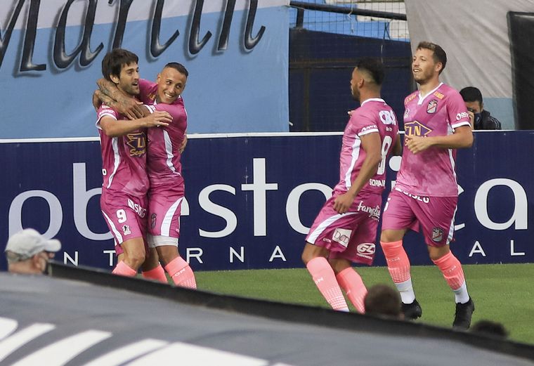 Arsenal festejó en el Cilindro. Foto: Télam