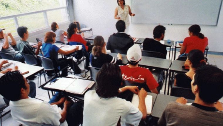 La educación es una sector clave, pero que no siempre se  le otorga la importancia que tiene cuando se definen las partidas Foto: Archivo MDZ