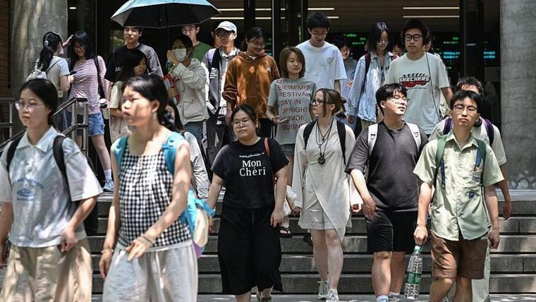 Los títulos obtenidos en el extranjero tienen menos influencia dada la dura competencia de los graduados en China.