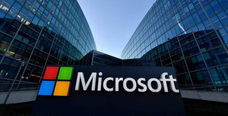 La filtración refleja una muestra limitada y voluntaria, pero muestra la prioridad de Microsoft en inteligencia artificial y servicios en la nube. La filtración refleja una muestra limitada y voluntaria, pero muestra la prioridad de Microsoft en inteligencia artificial y servicios en la nube.