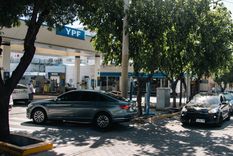 Las estaciones de servicio de todo el país están con faltante de combustible Foto: Santiago Tagua/MDZ