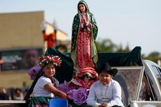 En ciudades del extranjero, como Los Ángeles, es común ver ceremonias y festejos religiosos para recordar a la Guadalupana.