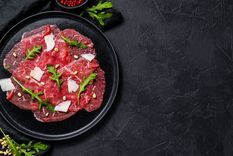 Carpaccio de ternera Una receta clásica de Italia en simples pasos Foto: Shutterstock