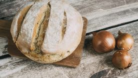 Disfrutá la receta de pan de cebolla como en la panadería de barrio Disfrutá la receta de pan de cebolla como en la panadería de barrio