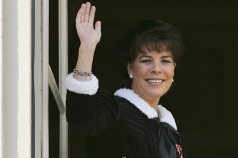 Este fue el increíble look de la princesa Carolina de Mónaco. Foto: INSTAGRAM @monaco_caroline_argentina