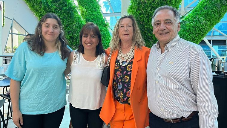 Parte del equipo de Fundación Conin
