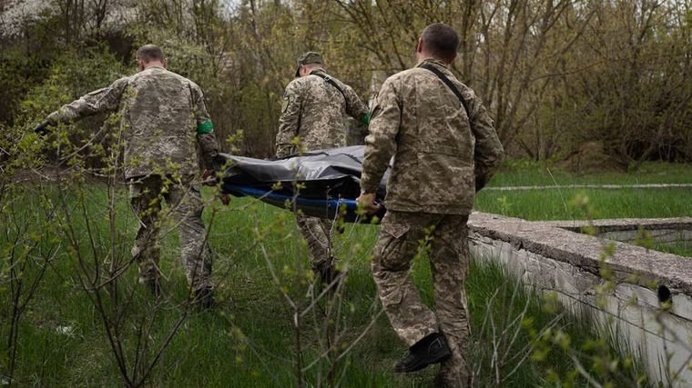 Los soldados de ambos bandos sufren una atroz contienda. Foto: Npr.