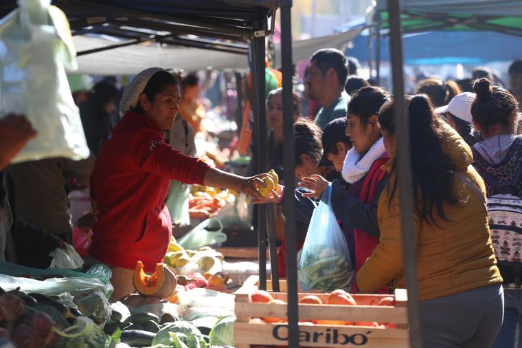 La ferias se convirtieron en una alternativa en época de crisis Foto: Maximiliano Ríos/MDZ