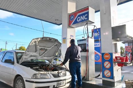 Estaciones de servicio de distintos puntos del país suspendieron por 24 horas el suministro de GNC. Estaciones de servicio de distintos puntos del país suspendieron por 24 horas el suministro de GNC.