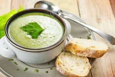 Esta sopa de zanahoria y brócoli es ideal para los días de baja temperatura Foto: Shutterstock