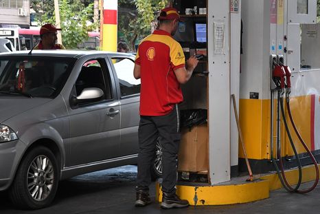 La actualización de los valores será menor a la prevista a raíz de la decisión del Gobierno de postergar el impacto en los impuestos a los combustibles. Foto: Santiago Tagua/MDZ