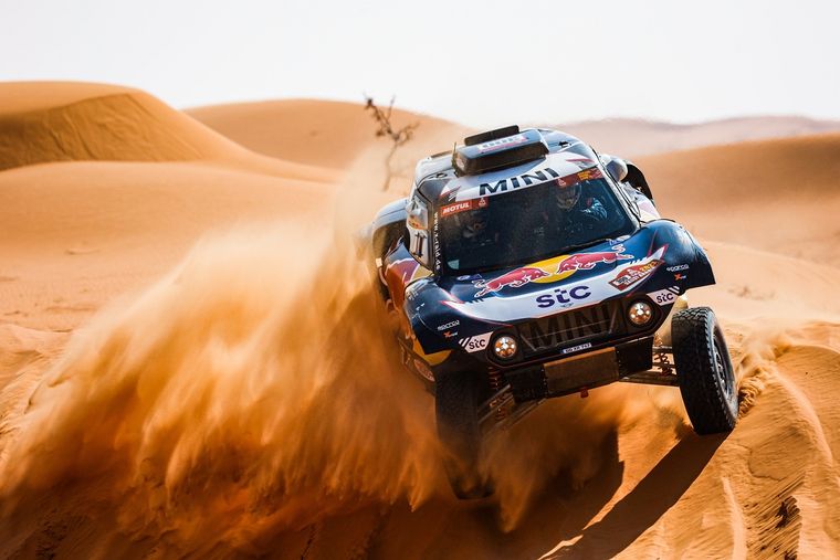 El español recupera terreno pero sigue mostrando su malestar por la primera semana. Foto: Dakar